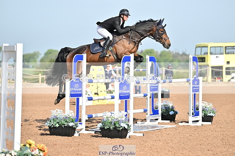 240510A-090930-04663 - Cls 20 Foxhunter