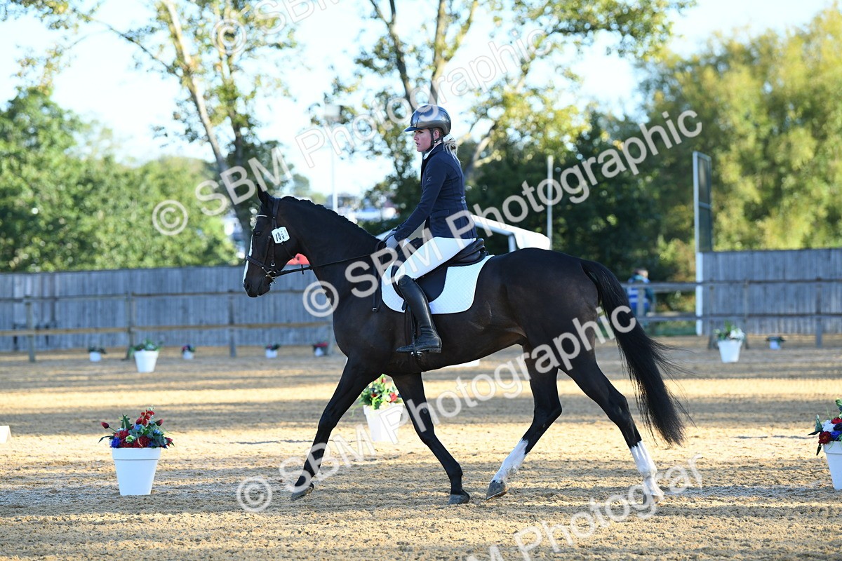 SBM_14343 - D4 - Small Tour Championship - Intro B