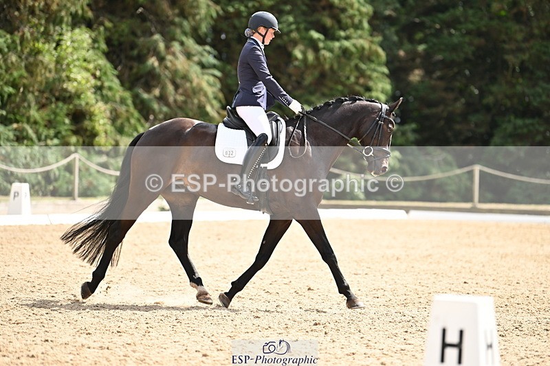 250808A-143712-00948 - 032-Caitlin.BurgessFurst.Sandreo.MFS