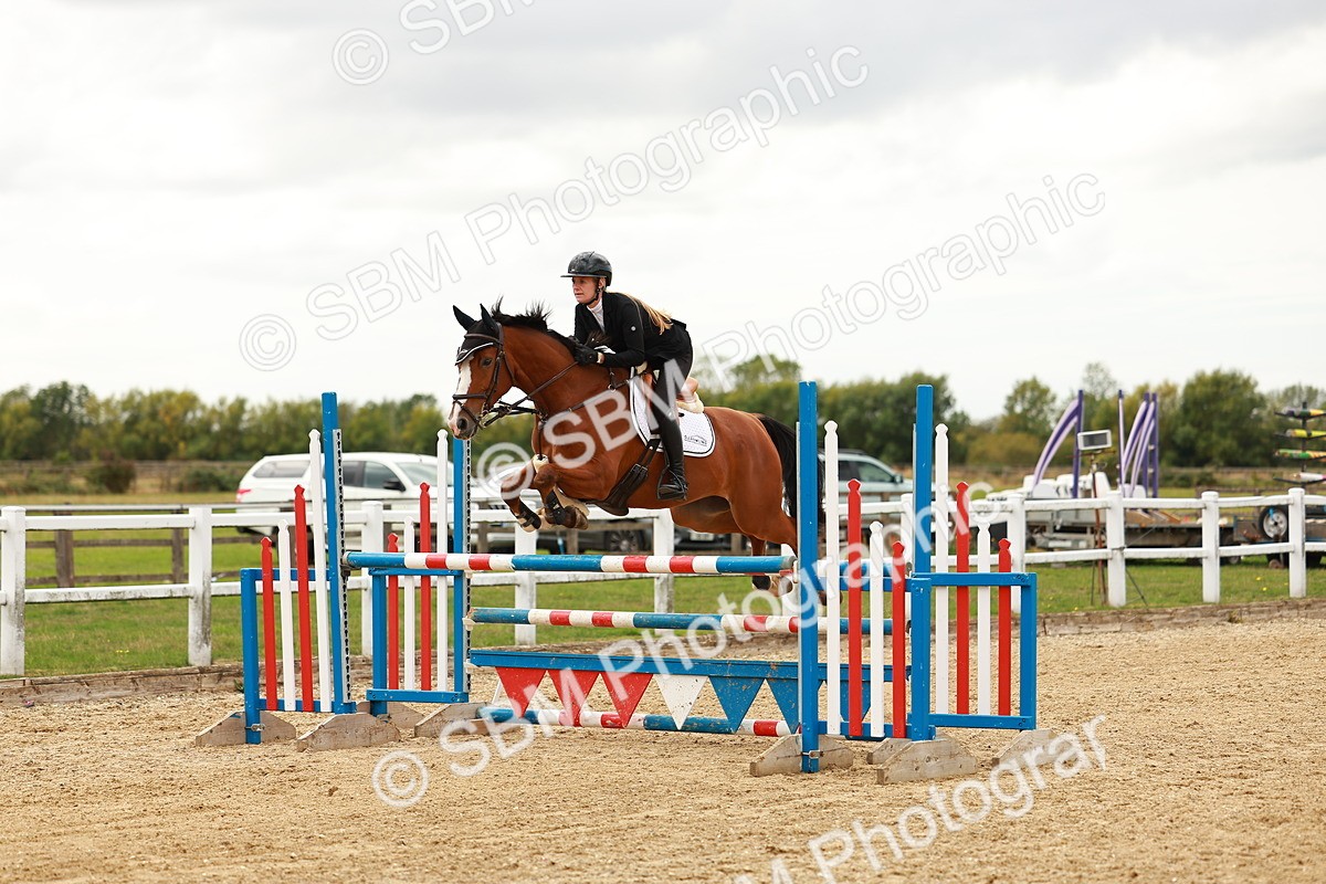 SBM_001553 - Class 4 - Senior Newcomers - 1.10m