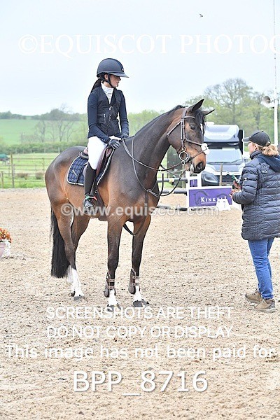 BPP_8716 - CLASS 24 SUN Senior BritiNovice/ 90cm Open