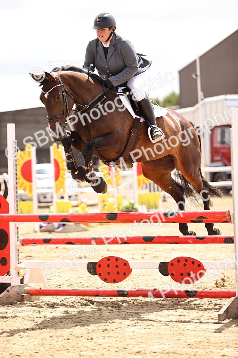 SBM_013541_Class 14 - Senior Discovery 100m Open - Sam