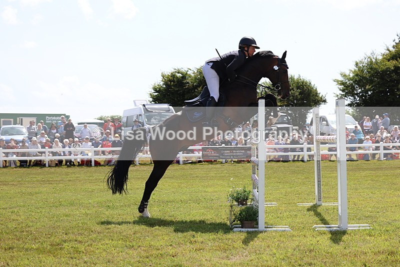 3E7A2970 - Class A: Showjumping Senior Open 1.25