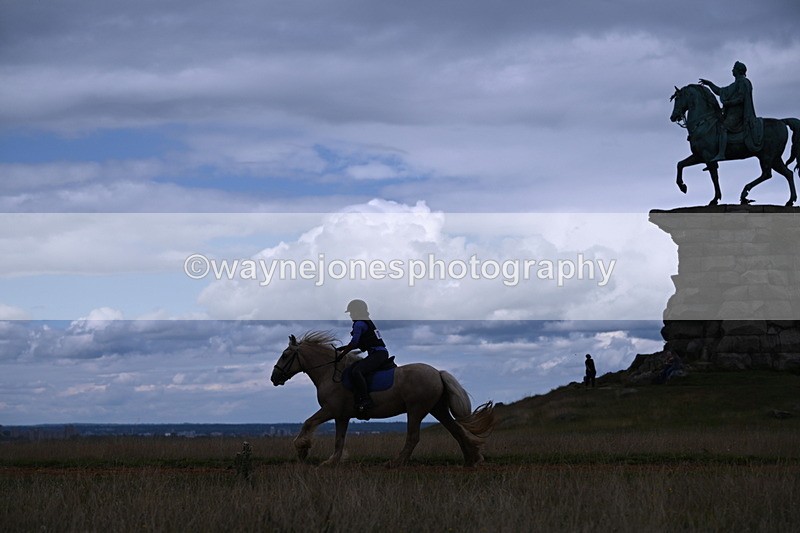 DSC_9521 - Time at Statue 15:11 to 15:58
