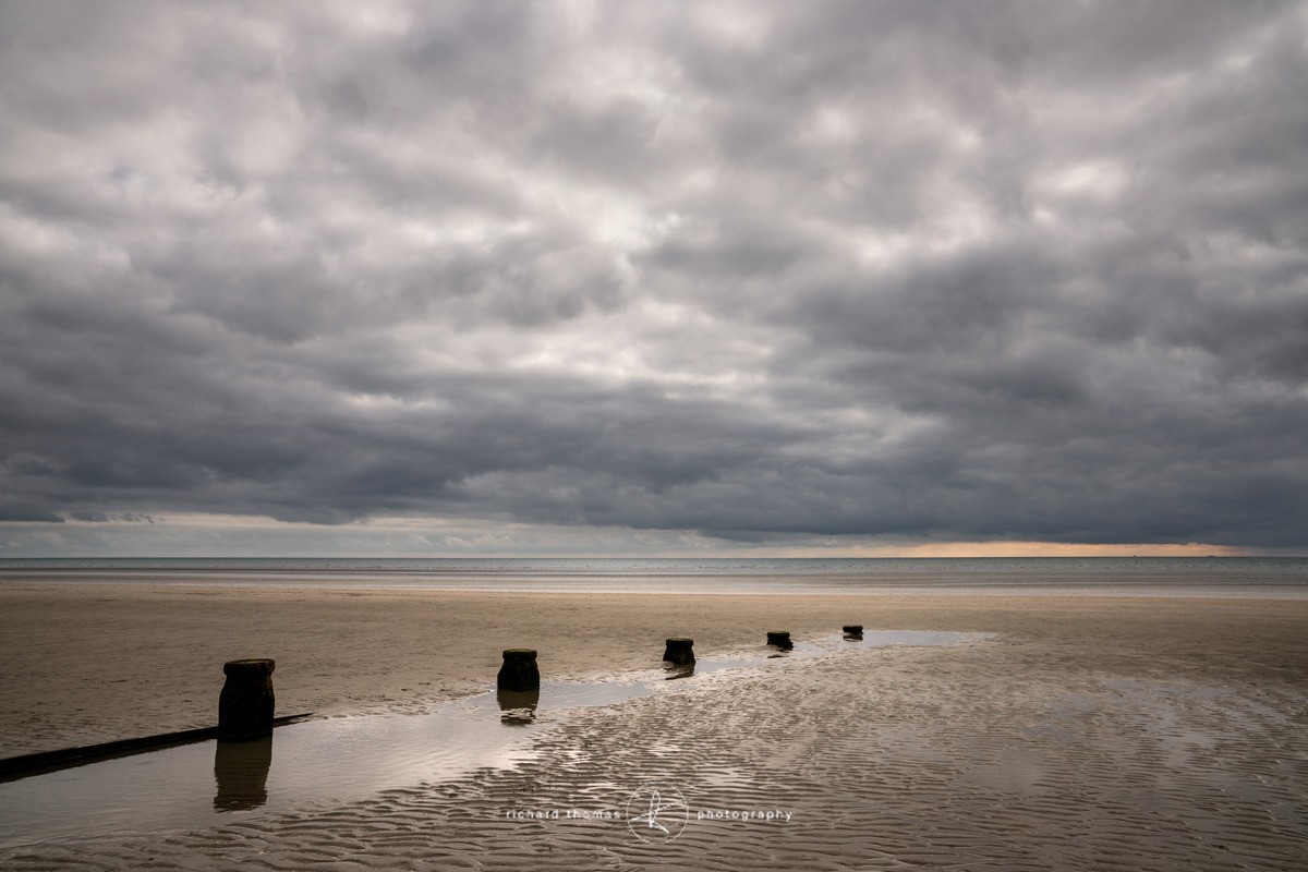 West Wittering - Light on the horizon - Seascapes