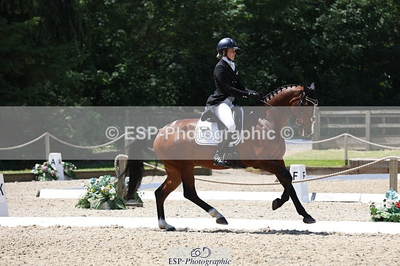 230526-130947-06331 - 165-LEV_IDWJ-Danielle_Frost-WEDTrotUp+DR