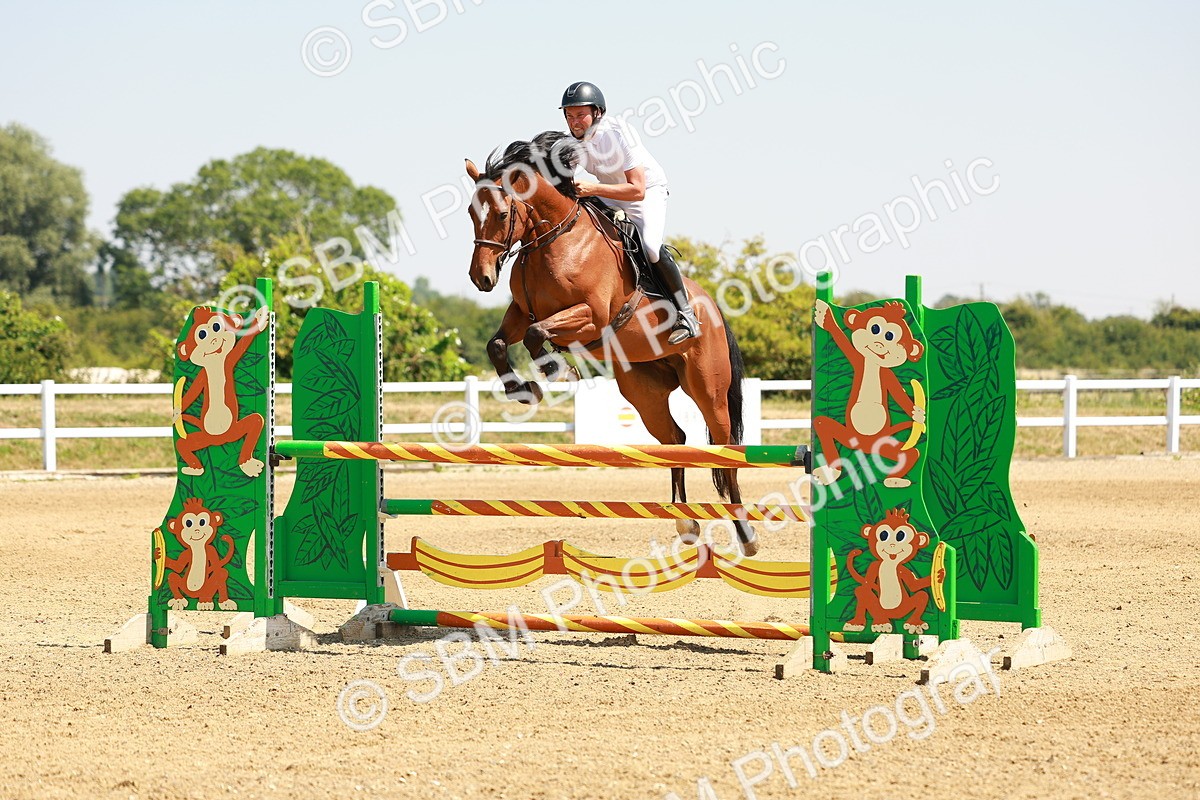 SBM_001301 - Class 4 - Senior Newcomers - 1.10m