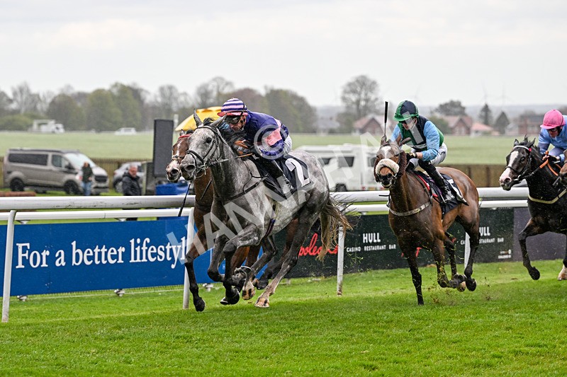 150426-Race 7-Wondrous Light-8065 - Race 7