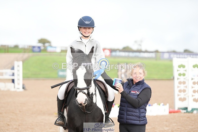 250920-162830-01619 - Cls 22 Pony Intro 90cm Derby