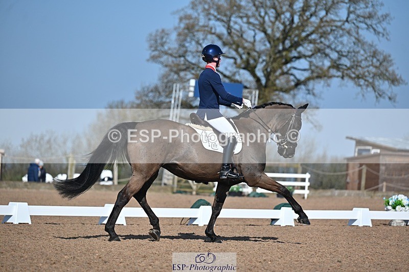 250405-094618-09853 - 117-Myles.Graham-Nibeley.Black.Pearl