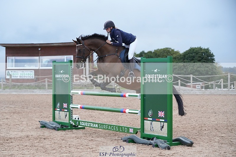 250902-185859-00870 - 1m Plus