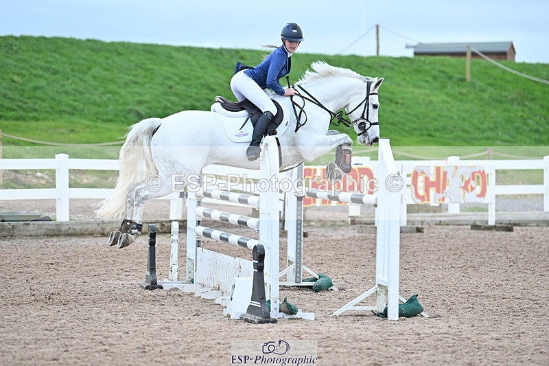 231119A-133121-05886 - Sun Cls 8 BlueChip Pony Coral Qualifier