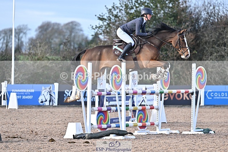 251126-124213-00502 - Cls 4 Newcomers and 1.10m