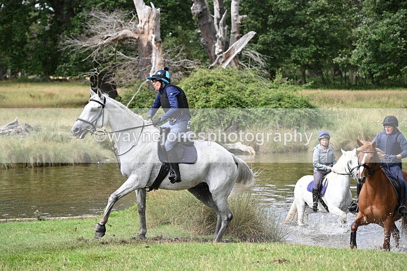 WJ7_1567 - Time at Water 10:48 to 11:13
