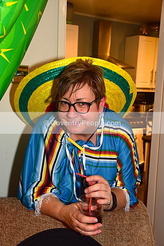 LEE-538 - Lee's 30th