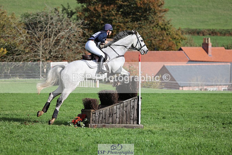 241025-123151-08081 - 143-Courtney.Romcke-KILBALLYBOY.SURPRISE