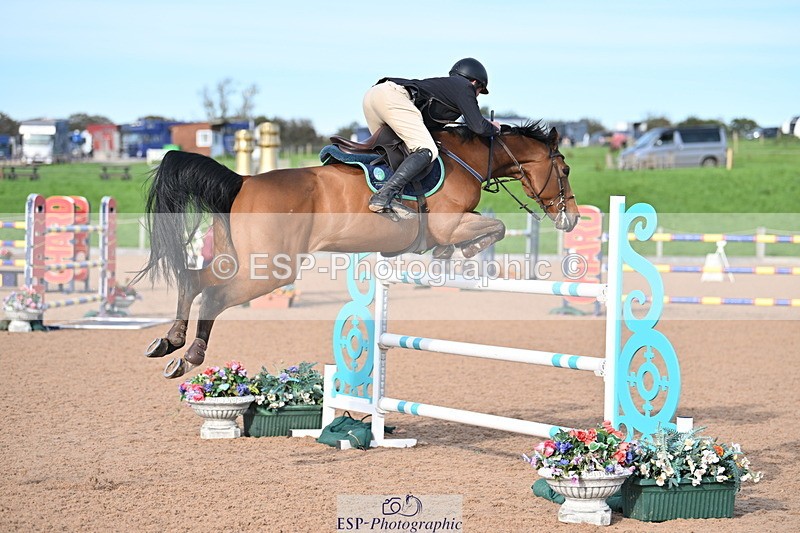 231015A-154115-09109 - Cls 32 National 1.30 & 1.40m Open