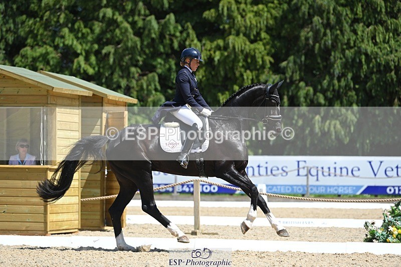 230526-135958-06876 - 480-FLOW_7-Mollie_Summerland-DR