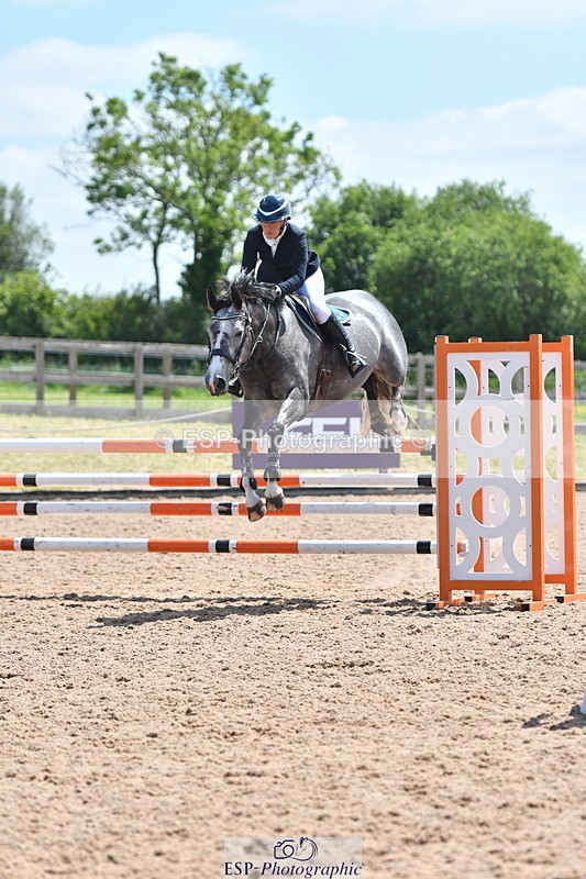 240609A-122211-05131 - Cls 18 Snr Newcomers and 1.10m Open