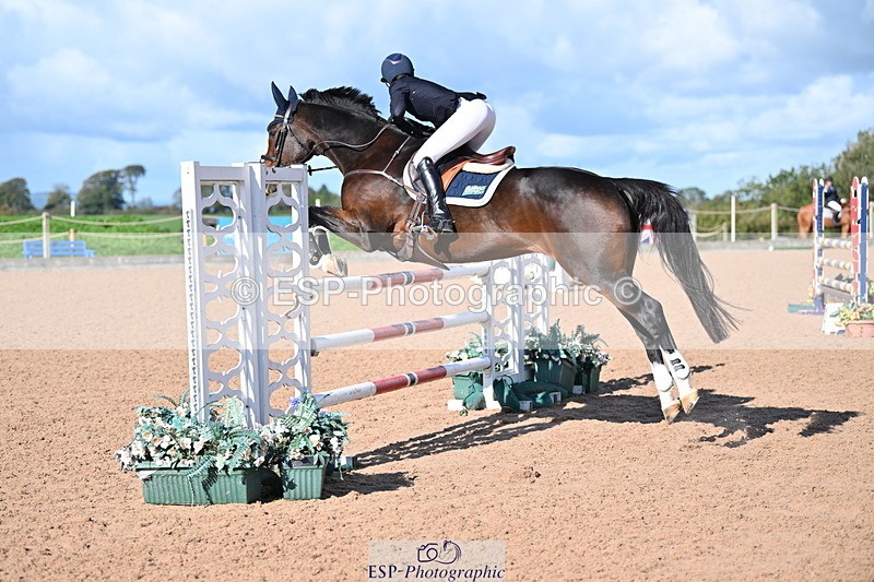 231014A-114336-04472 - Cls 18 Newcomers & 1.10m Open