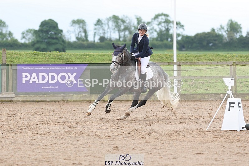 250524-101654-04133 - Cls 13  A&B 1.05m & 1.10m open