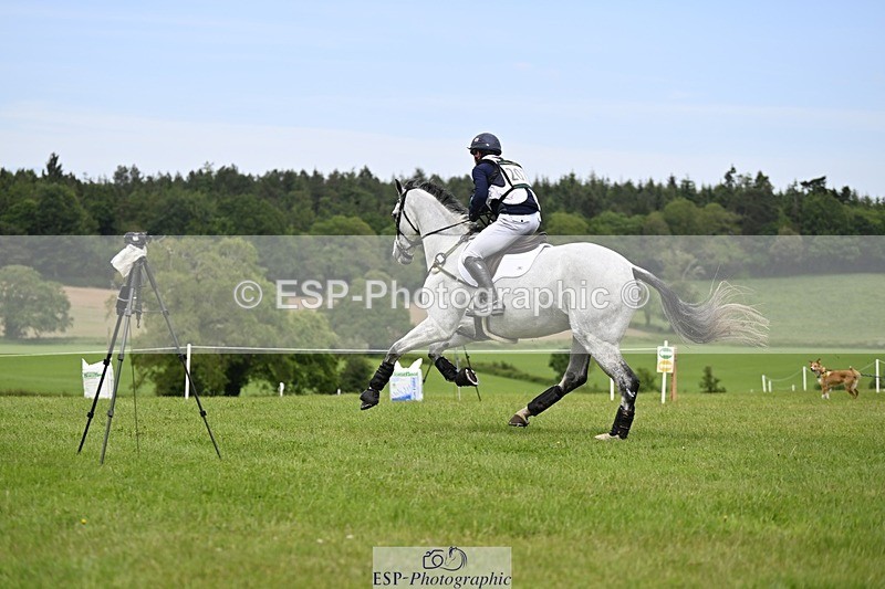 240525-145543-16633 - 207-IE_MR_MCGREGOR-Will_Furlong