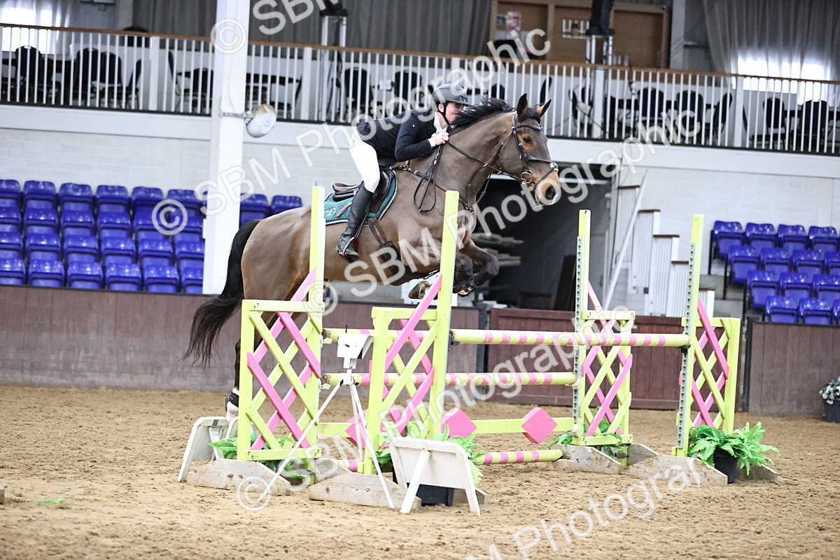 SBM_005451 - Class 17 - Senior Newcomers 1.10m