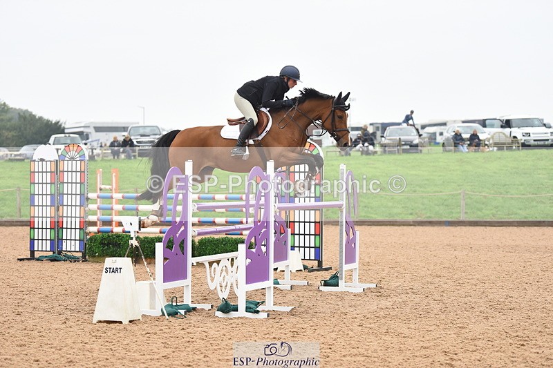 230916A-132750-05104 - Cls 16 National 1.30m