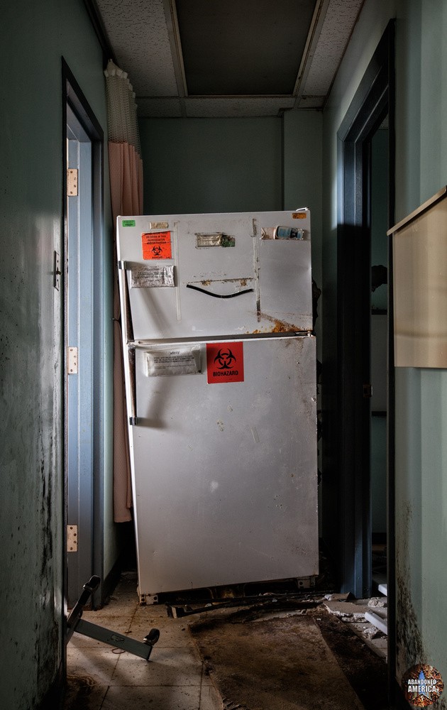 Monsour Medical Center (Jeanette, PA) | Lab Refrigerator - Monsour Medical Center