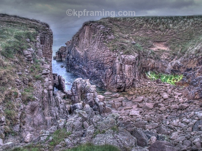 rock formation2 - pictures of cruit island golf course caves beaches and owey&Arranmore Island)