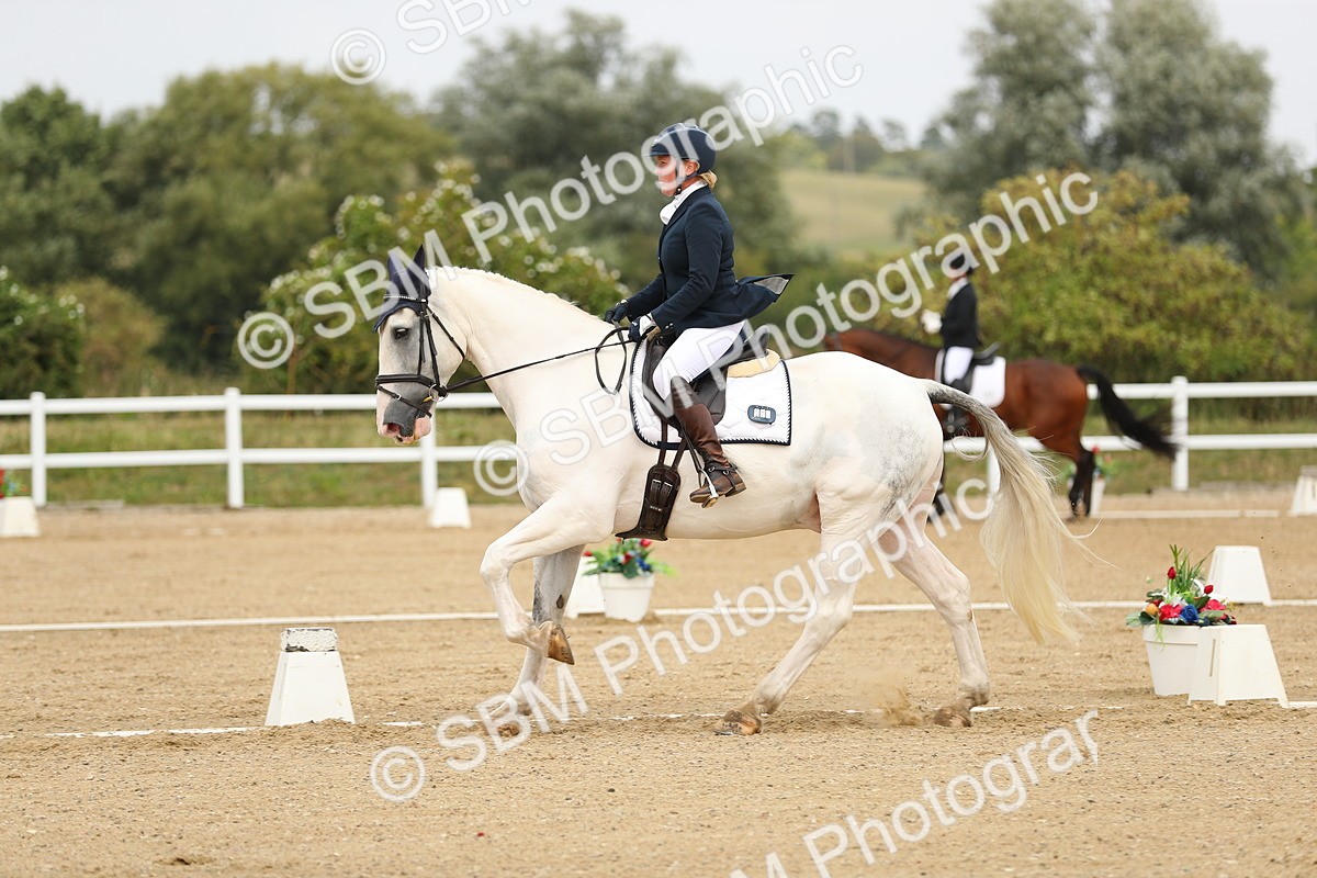 SBM_017629 - Class 13 - Novice 23 - 14.27-15.16