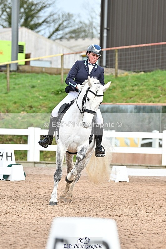 240218A-131105-07570 - 120-PAULA.LEE-Deseado.Santo