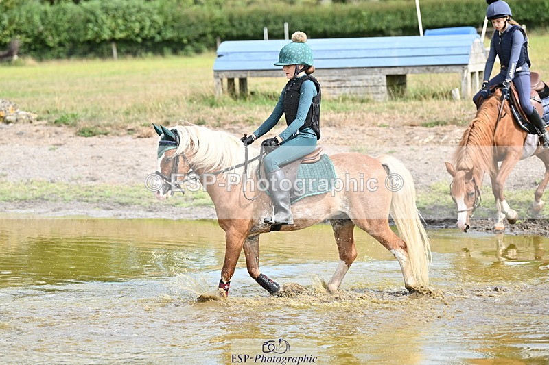 250821B-105650-00262 - Group C - Laraine