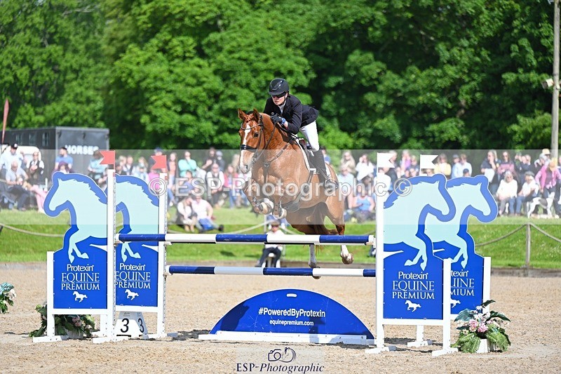 240526-100436-19845 - 367-CROSSTOWN_FINTANS_LAST-Catherine_Burrell