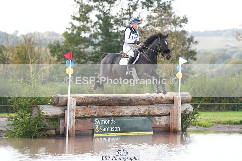 251024A-132624-11098 - B-165-Chloe.Pearson