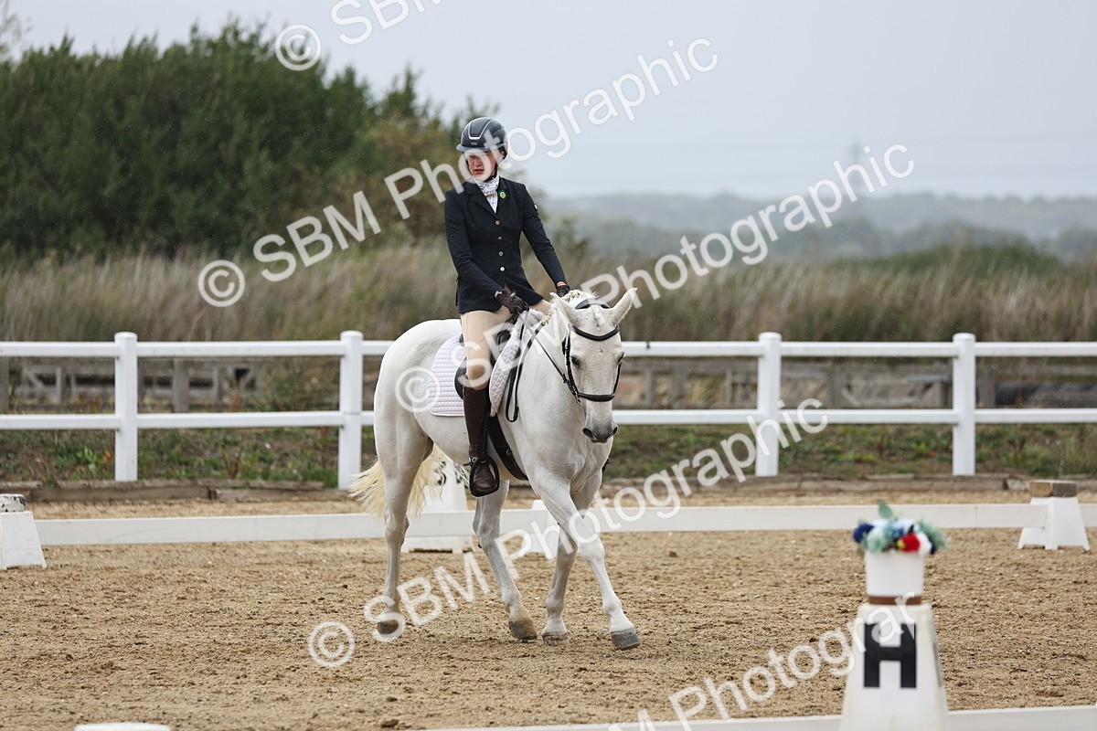 SBM_004304 - Class 8 - Novice 3 Champs