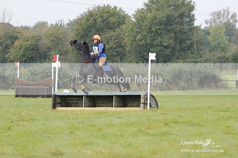  WWHT 171021 0889 - Open Novice (0.80m)  17/10/21