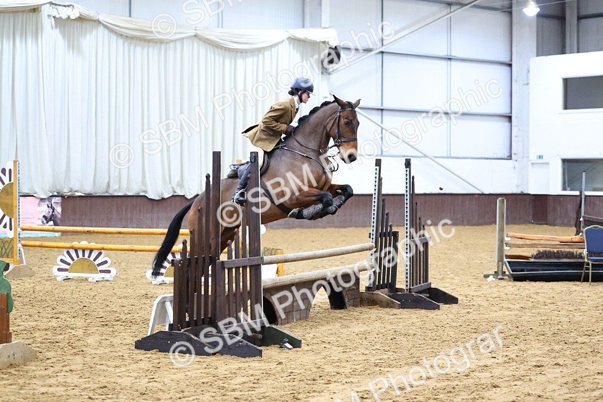 SBM_003555 - Class 37 - 80cm Training Stakes