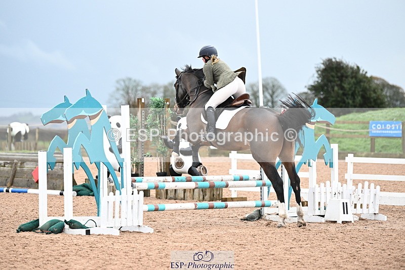 231203A-100506-00328 - Cls 14+15 Club and Schools 70cm