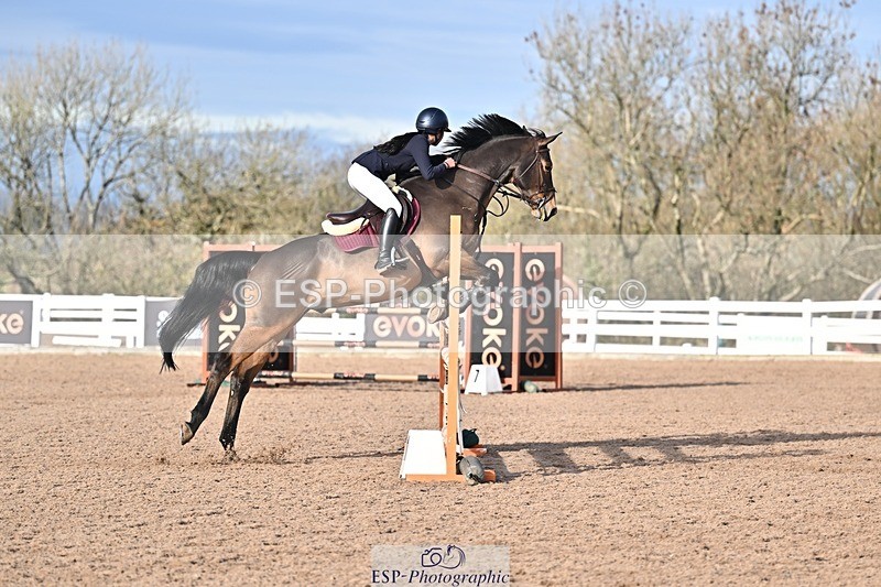 251126-123746-00489 - Cls 4 Newcomers and 1.10m