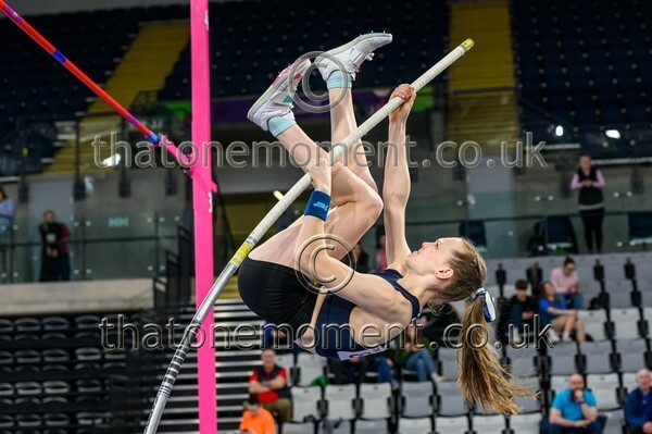 SeniorInd25-917039 - Field Female