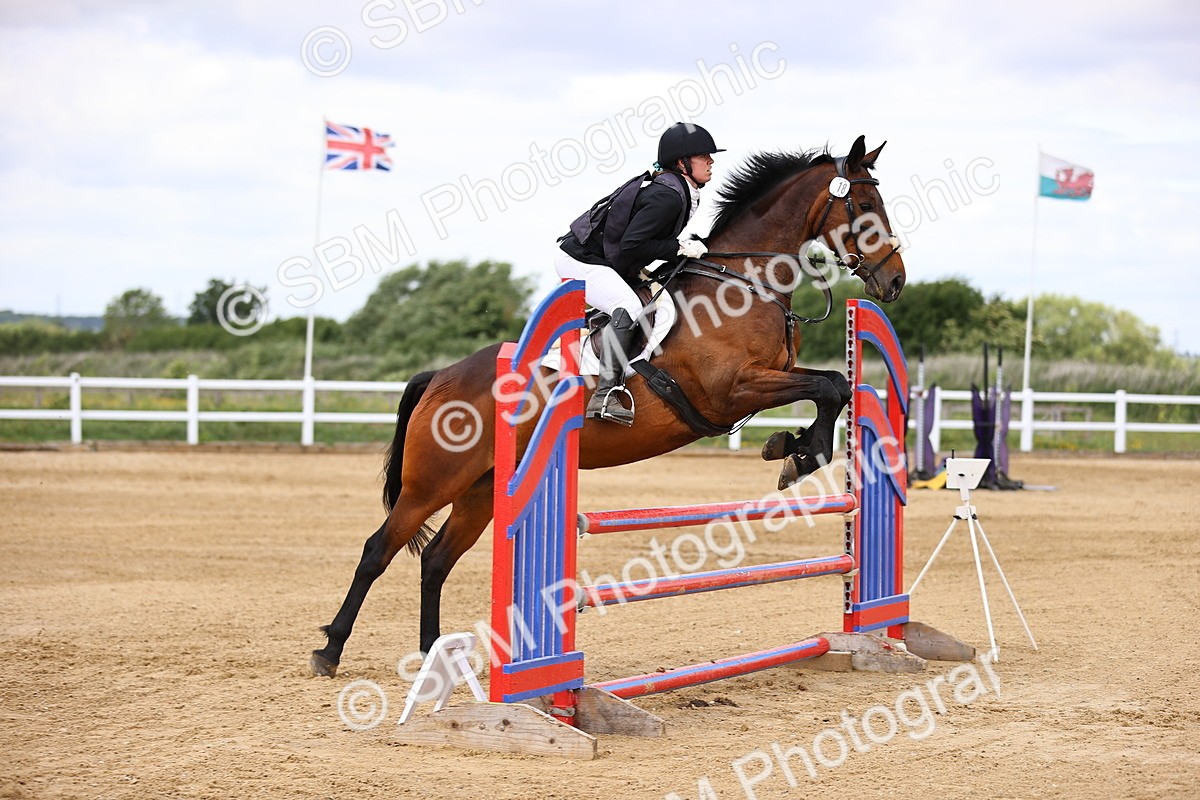 SBM_008000 - Class 3 - 90cm showjumping