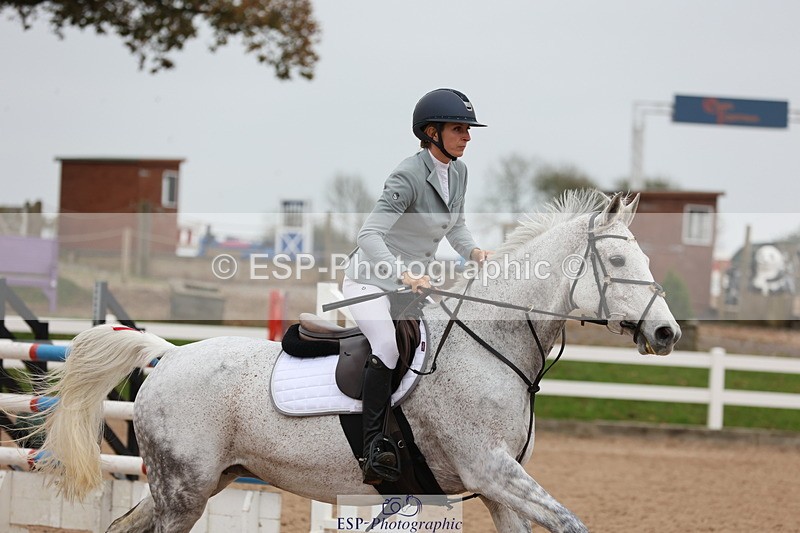 241101A-140006-02328 - FRI Cls 6 Foxhunter and 1.20m Open