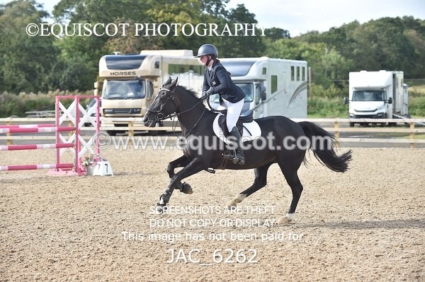 JAC_6262 - CLASS 9 SAT Pony Foxhunter/ 1.10m Open