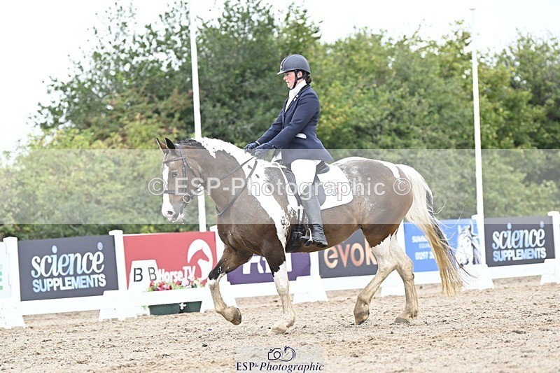 250907-123552-08061 - 080-Rebecca.MorrisSally.XIII