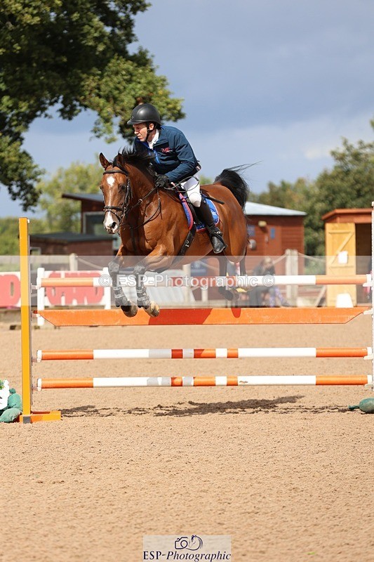 250911-121837-01405 - Cls 3 Snr Foxhunter