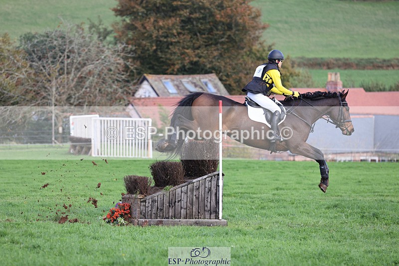 241025-133420-08722 - 159-Eva.Carse-HIDDEN.ECLIPSE