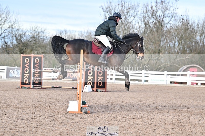 251126-124654-00517 - Cls 4 Newcomers and 1.10m