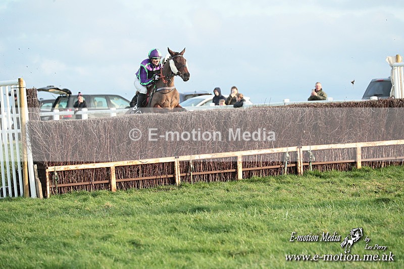 PtP 141225  2392 - New Forest Hounds PtP Larkhill 14/12/25