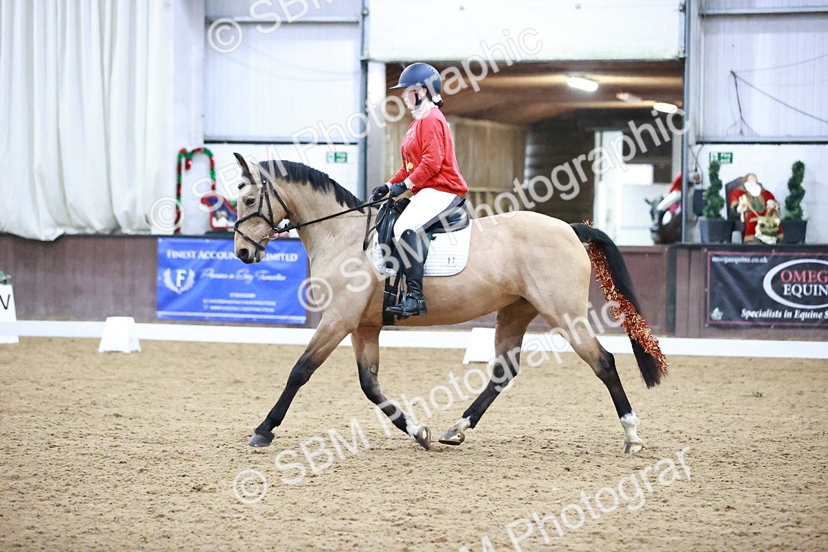 SBM_001768 - Class 9 - Novice 4